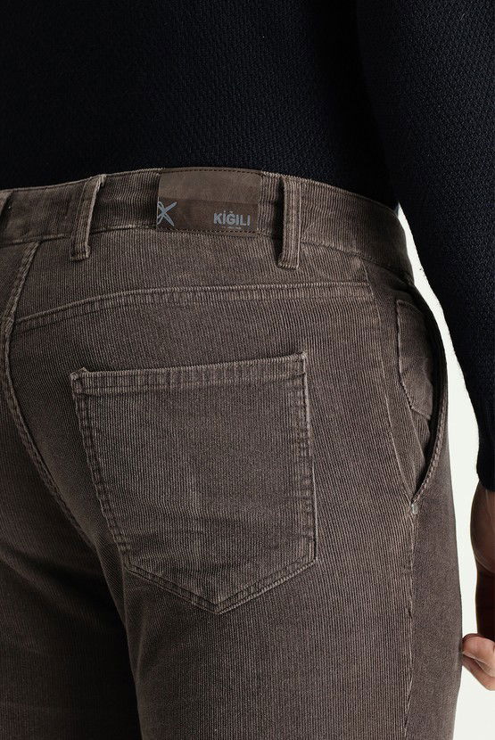 Erkek Giyim - Regular Fit Likralı Kadife Pantolon