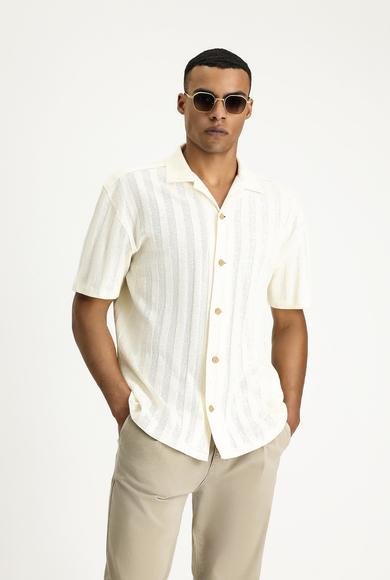Erkek Giyim - EKRU L Beden Apaş Yaka Oversize Desenli Pamuk Gömlek Tişört
