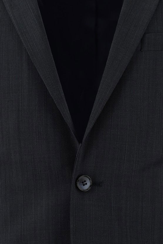 Erkek Giyim - Super Slim Fit Ekstra Dar Kesim Yünlü Klasik Çizgili Takım Elbise