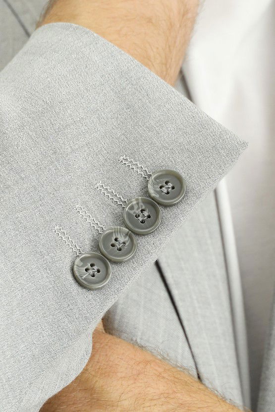 Erkek Giyim - Super Slim Fit Ekstra Dar Kesim Kruvaze Çizgili Takım Elbise