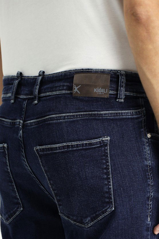 Erkek Giyim - Regular Fit Likralı Denim Pantolon