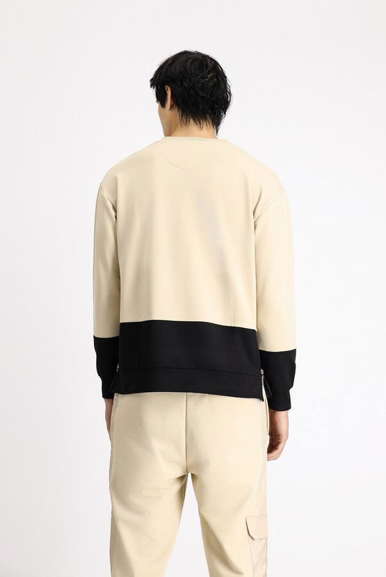 Erkek Giyim - Bisiklet Yaka Oversize Desenli Pamuklu Sweatshirt