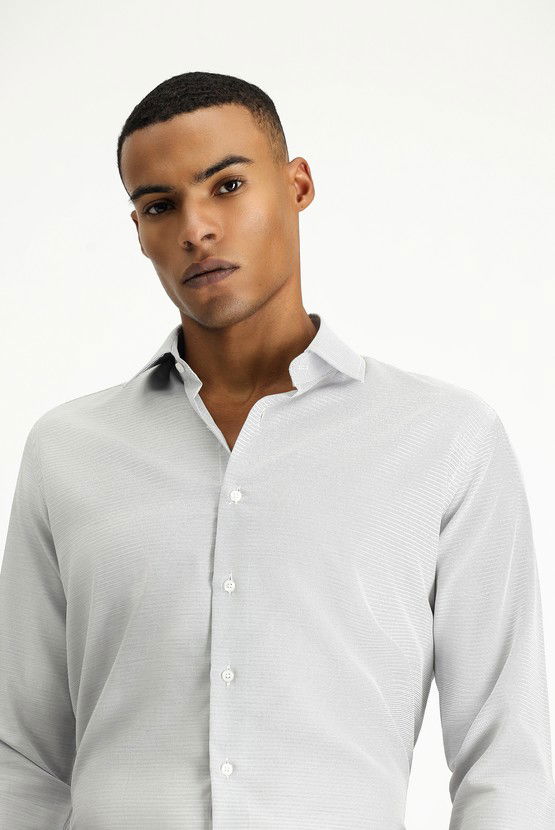 Erkek Giyim - Uzun Kol Slim Fit Dar Kesim Klasik Desenli Pamuklu Kolay Ütülenebilir Gömlek