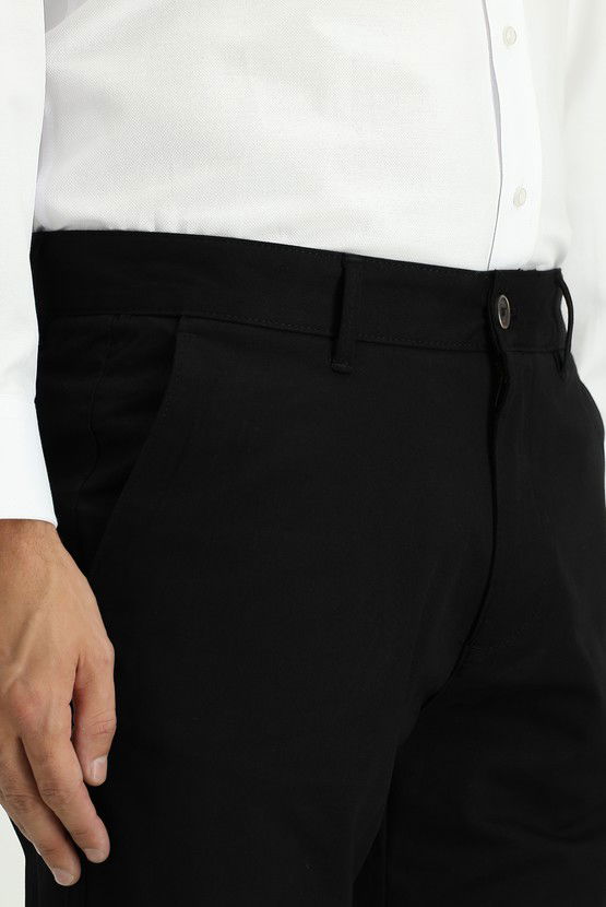Erkek Giyim - Regular Fit Likralı Kanvas / Chino Pantolon