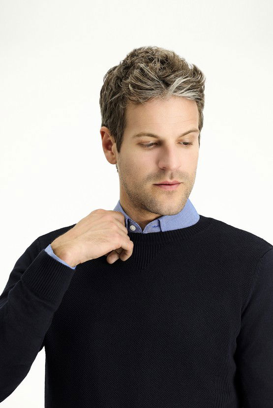 Erkek Giyim - Bisiklet Yaka Slim Fit Dar Kesim Desenli Pamuklu Triko Kazak