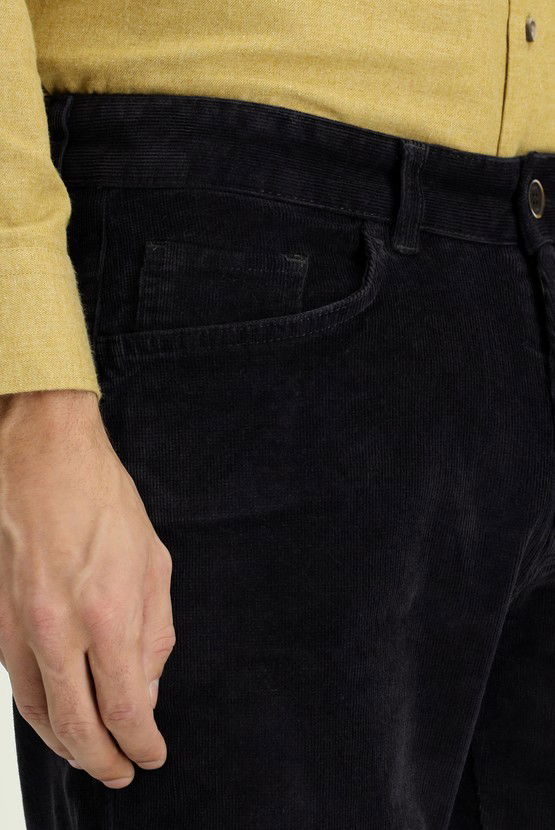 Erkek Giyim - Regular Fit Likralı Kadife Pantolon