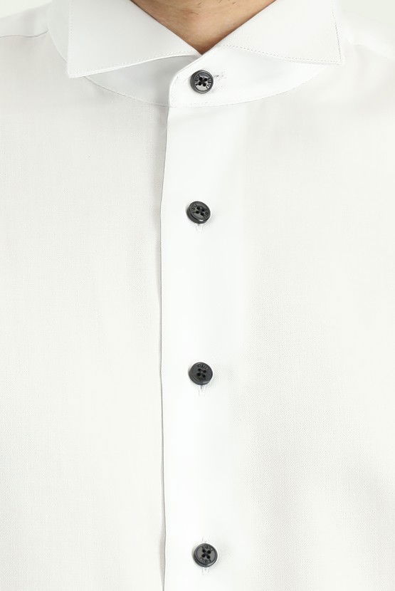 Erkek Giyim - Ata Yaka Slim Fit Dar Kesim Pamuklu Kolay Ütülenebilir Gömlek
