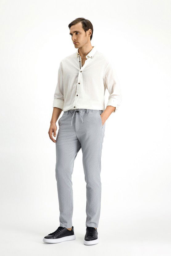 Erkek Giyim - Super Slim Fit Ekstra Dar Kesim Beli Lastikli İpli Gofre Likralı Klasik Kumaş Pantolon