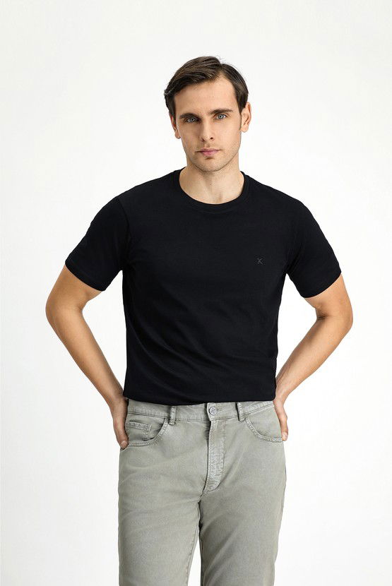 Erkek Giyim - Bisiklet Yaka Slim Fit Dar Kesim Pamuk Tişört
