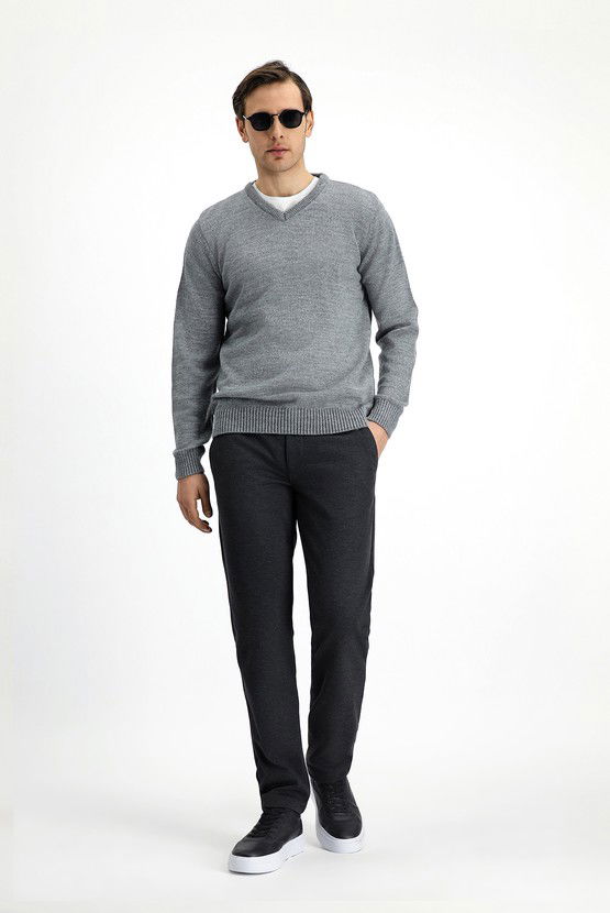 Erkek Giyim - V Yaka Regular Fit Triko Kazak