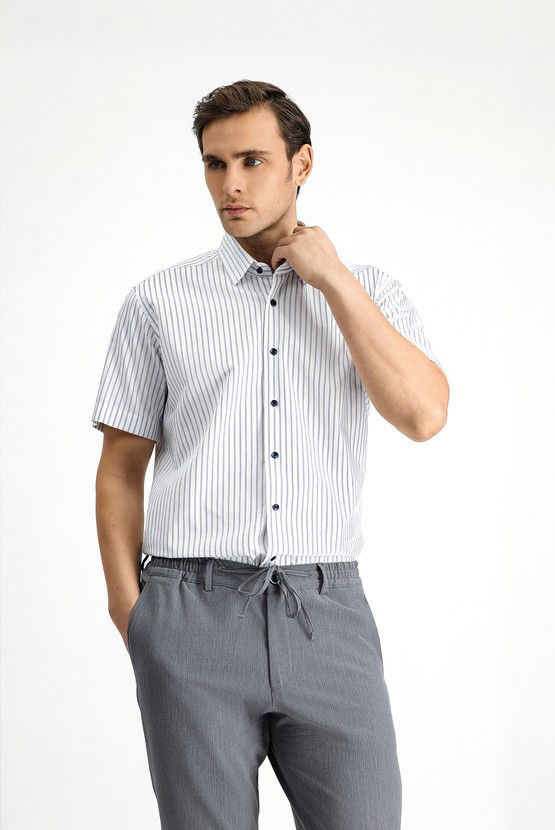 Erkek Giyim - Kısa Kol Slim Fit Dar Kesim Pamuk Çizgili Gömlek