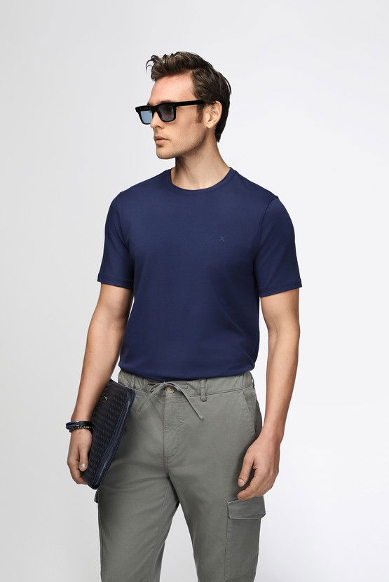 Erkek Giyim - Bisiklet Yaka Slim Fit Dar Kesim Süprem Pamuklu Tişört