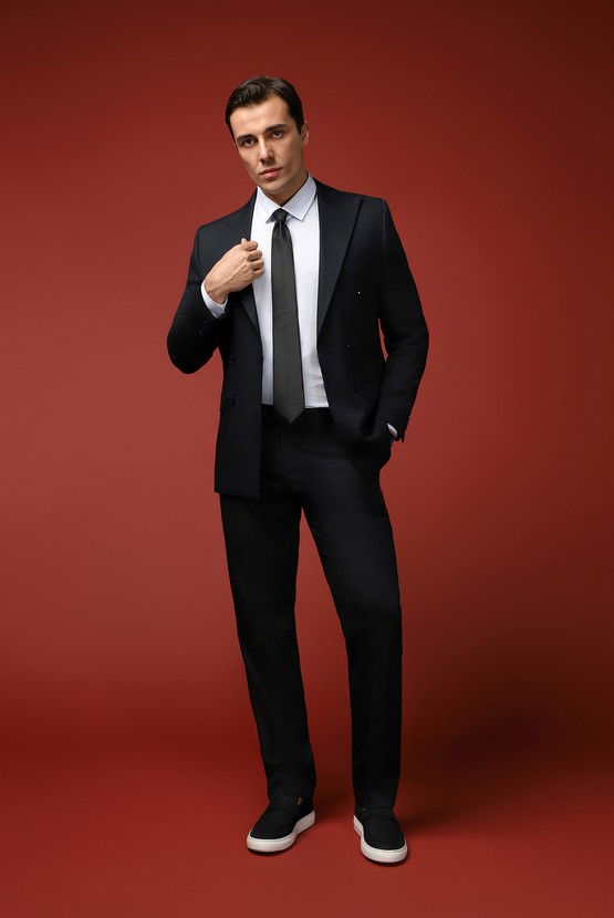 Erkek Giyim - Slim Fit Dar Kesim Pamuklu Lyocell Kruvaze Takım Elbise