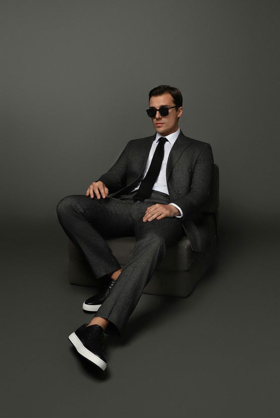 Erkek Giyim - Slim Fit Dar Kesim Keten Karışımlı Kruvaze Takım Elbise