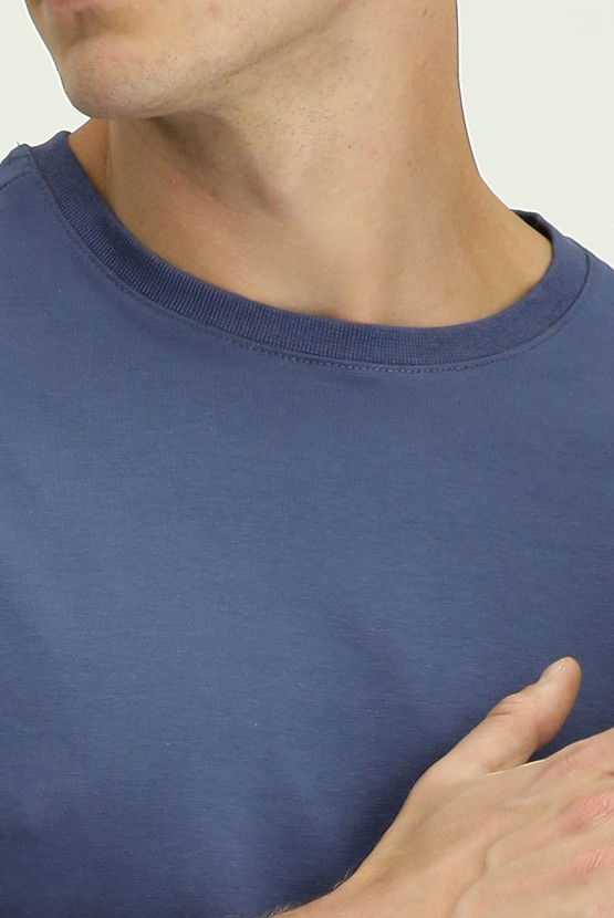 Erkek Giyim - Bisiklet Yaka Slim Fit Dar Kesim Süprem Pamuk Tişört
