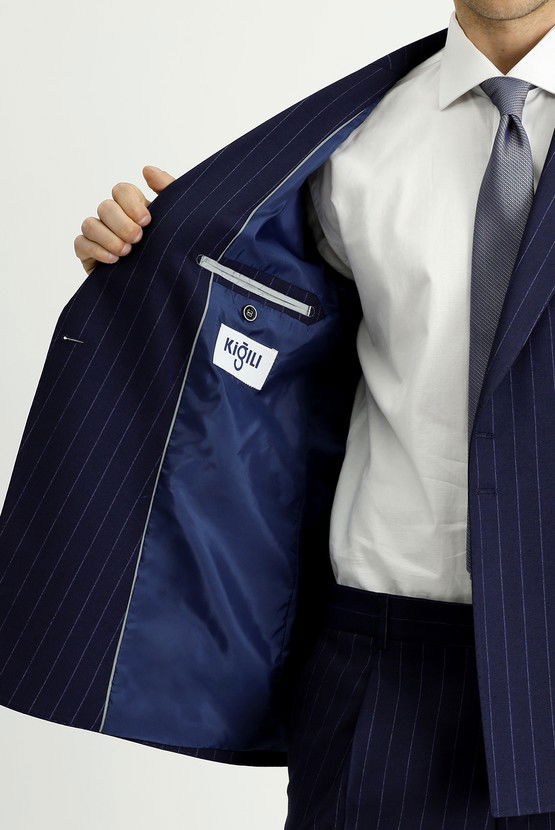 Erkek Giyim - Slim Fit Dar Kesim Çizgili İtalyan Kesim Kruvaze Takım Elbise