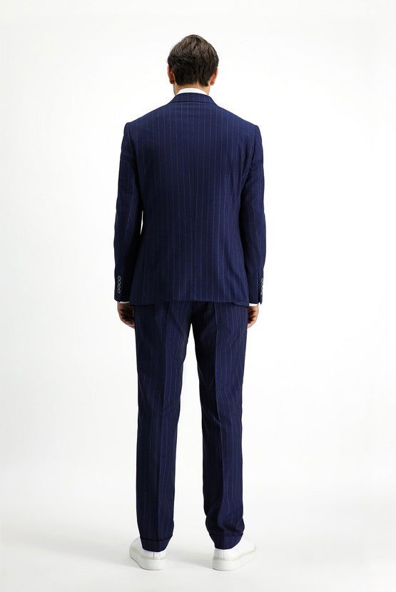 Erkek Giyim - Slim Fit Dar Kesim Çizgili İtalyan Kesim Kruvaze Takım Elbise