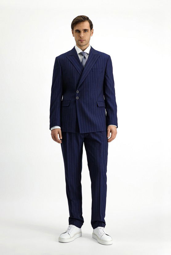 Erkek Giyim - Slim Fit Dar Kesim Çizgili İtalyan Kesim Kruvaze Takım Elbise
