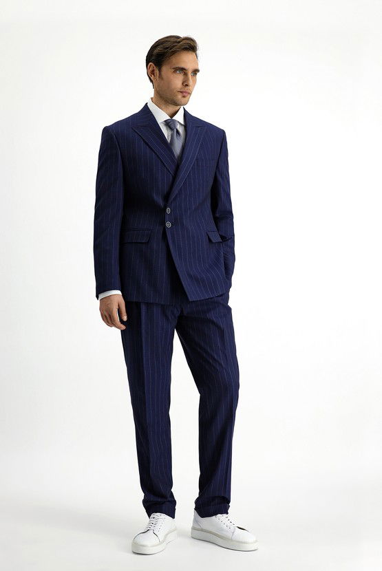 Erkek Giyim - Slim Fit Dar Kesim Çizgili İtalyan Kesim Kruvaze Takım Elbise