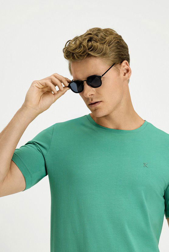 Erkek Giyim - Bisiklet Yaka Slim Fit Dar Kesim Süprem Pamuklu Tişört